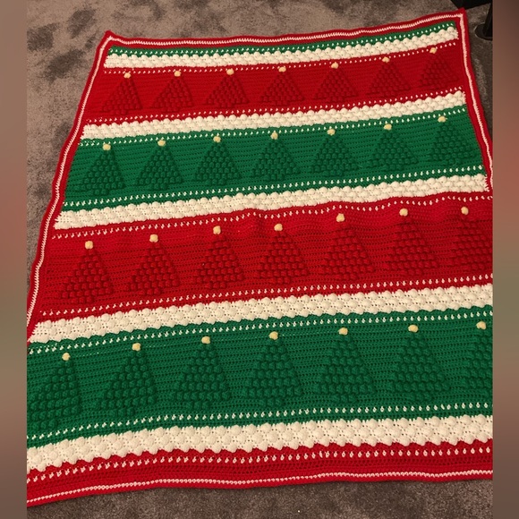 SOLD Handmade Christmas Tree Crochet Blanket - Picture 2 of 3